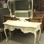 829 3281 DRESSING TABLE